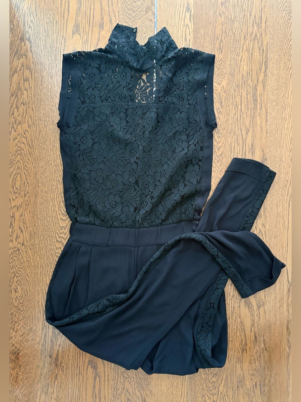 PINKO TAG High-Neck Lace Jumpsuit, size IT 4 /US 6